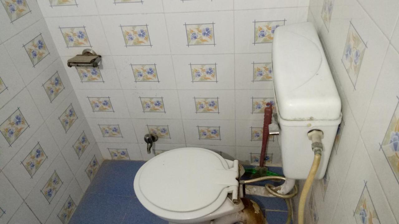 Ishan Paying Guest House Waranasi Zewnętrze zdjęcie